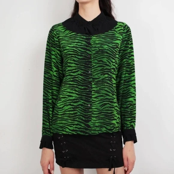 KENZO x H&M Green Tiger Print Silk Ruffle Collar Long Sleeve Button Up Blouse 2 - Picture 4 of 16